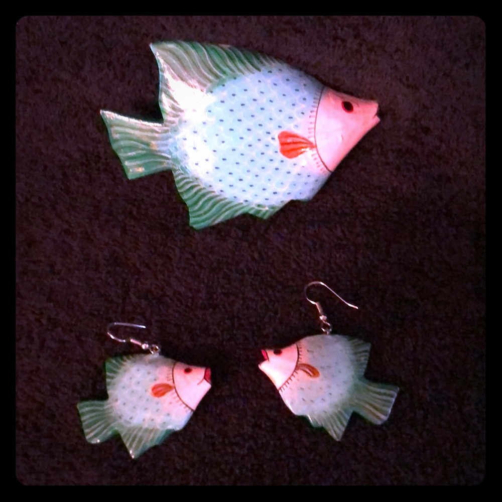 Fish Barrette  & earrings to match .